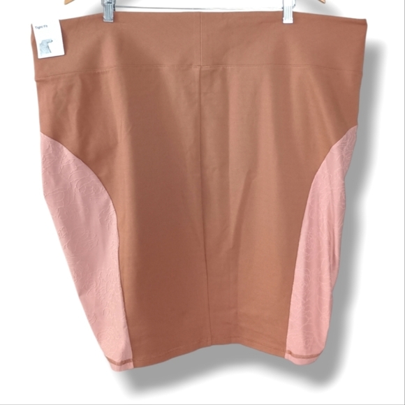 NWT Nike Women's Sportswear Icon Clash Skirt in Tan/Pink Combo 🤎🩷 3X - Picture 6 of 11